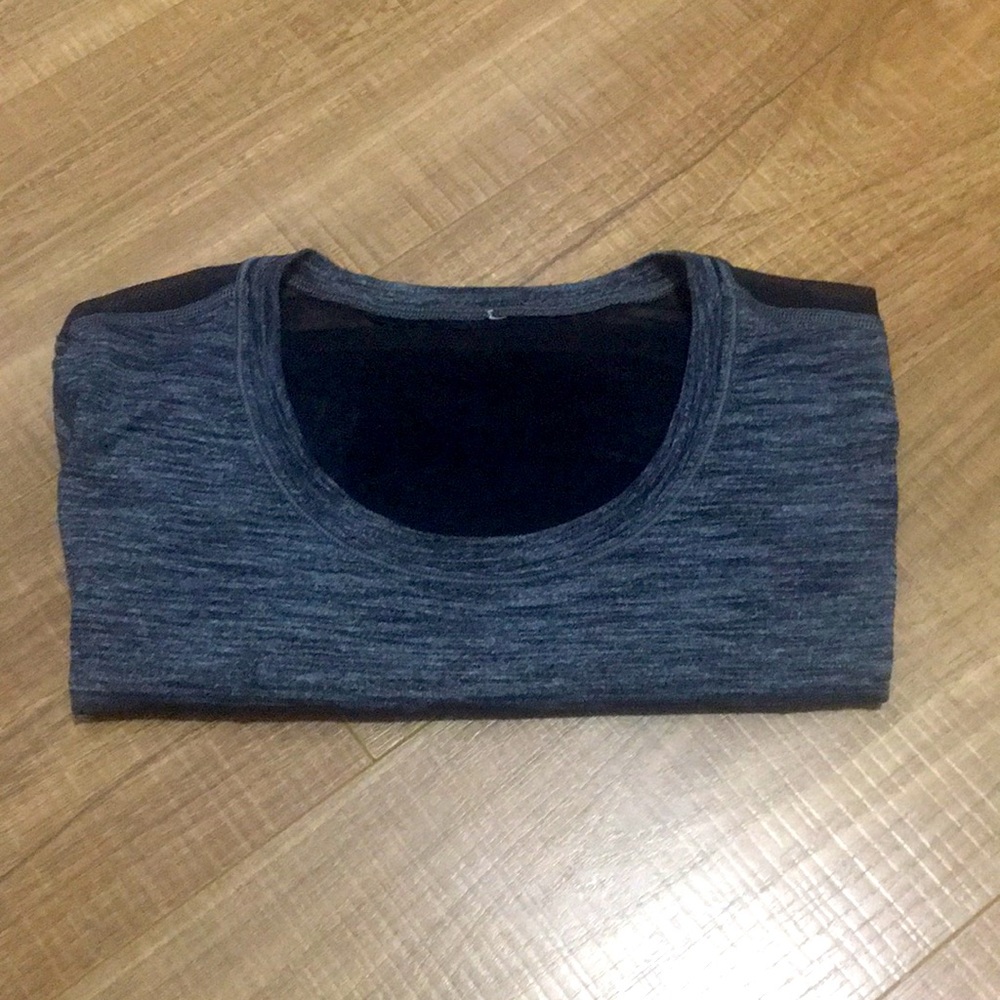Lululemon t-shirt size small